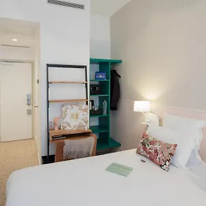 Des Canettes Hotel Parijs